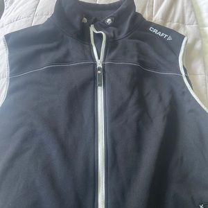 Craft performance men’s vest. Xl but runs small.